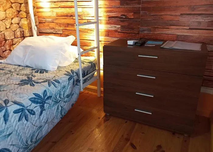 Do Visconde Bed and Breakfast Touguinha